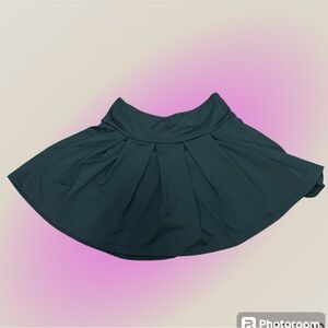 SHEIN BLACK RUFFLE TENNIS MINI SKIRT